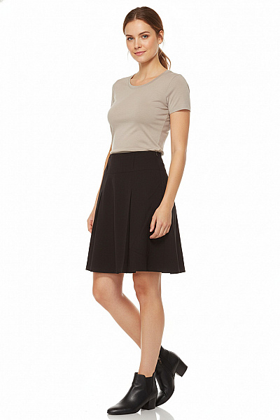  Sukně áčková Černá Vel. 38