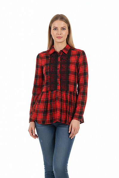 Miss Halenka Červená