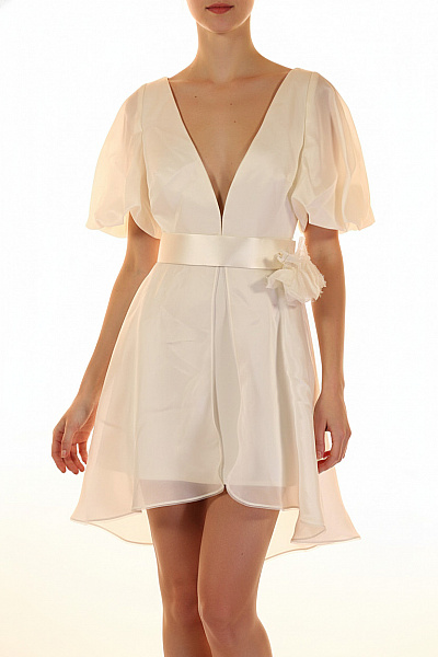 Svatební šaty  Šaty Hedvábné Béžové Vel. 38