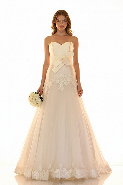 Svatební šaty  Šaty Béžové