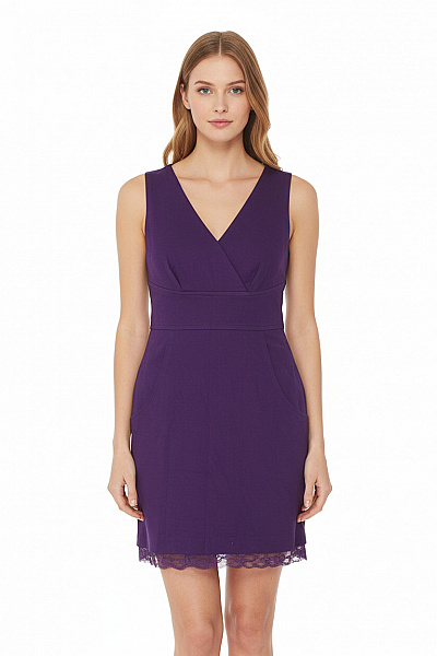TRINA TURK Fialové Pouzdrové šaty S Krajkou A Kapsami Elegantní Velikost S