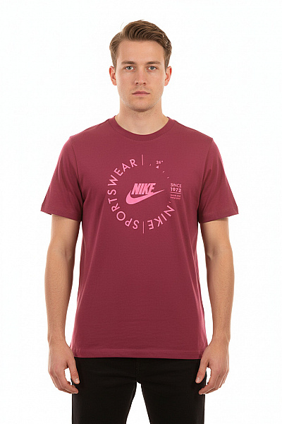 Nike Pánské Tričko Bordó S Krátkým Rukávem A Kruhovým Potiskem Velikost L
