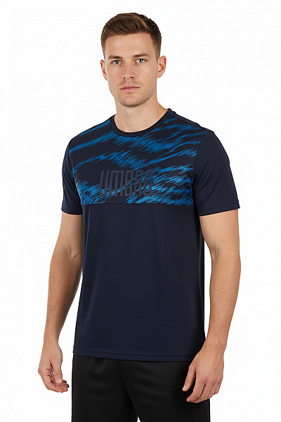 Umbro Pánské Polyesterové Sportovní Tričko Tmavě Modré S Potiskem A Nápisem Velikost M