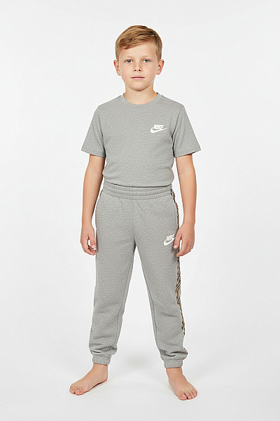 Nike Dětské Chlapecké šedé Tepláky S Logem A Barevným Bočním Lemem Vel. 110/116