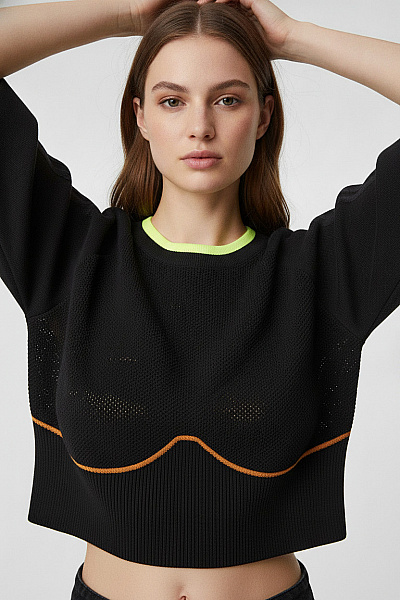 ADIDAS Černé Crop Top Tričko S Krátkým Rukávem A Průstřihy Velikost US 1X