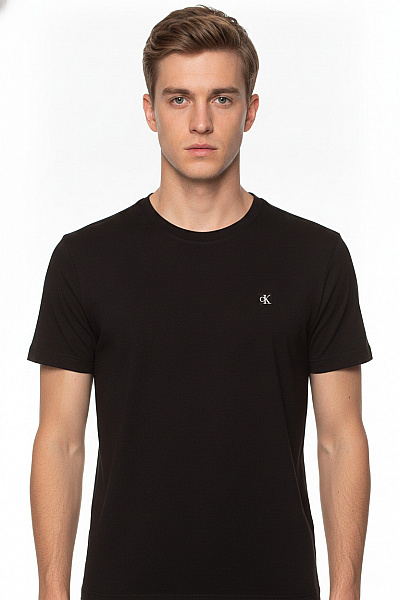 Calvin Klein Černé Tričko S Krátkým Rukávem A Výšivkou Basic Vel. S