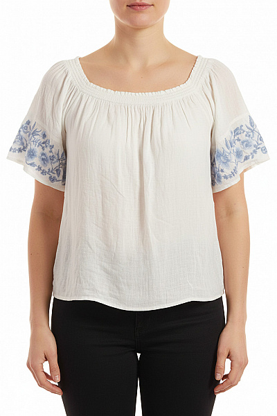 Hollister Bílá Halenka S Krátkým Rukávem A Květinovým Potiskem Velikost EU M