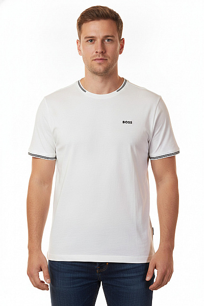 Hugo Boss Bílé Tričko S Krátkým Rukávem A Nápisem Vel. XL