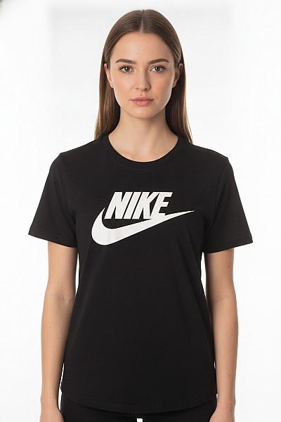 Nike Dámské Tričko S Krátkým Rukávem A Potiskem Basic Vel. L