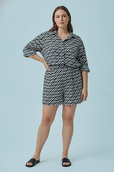 Boohoo Dámský Komplet černobílé Geometrické Volné Vel. EU 54