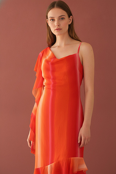 Boohoo Oranžové Asymetrické šifonové Společenské šaty Na Ramínka Vel. 44