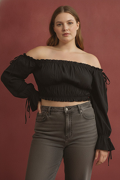 Boohoo Černá Bavlněná Crop Halenka S Odhalenými Rameny A Dlouhým Rukávem