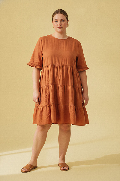 Boohoo Oranžové Letní Mini šaty Volné Vrstvené Velikost 44