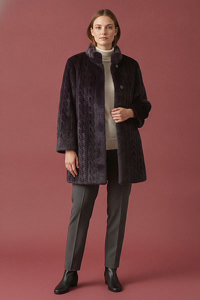 COUTURE LINE Fialový Chlupatý Kabát S Vysokým Límcem Vel. 48