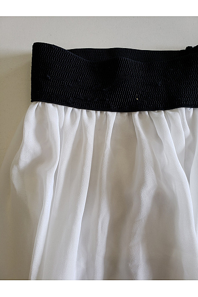Dámská dlouhá bílá sukně s gumou v pase Velikost XS | Unimoda | obrázek 4