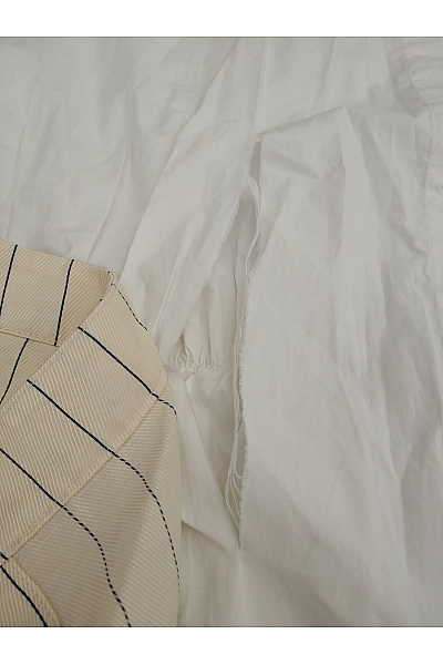 Bílé košilové šaty pruhované vrstvené mini Velikost DE 42 | Unimoda | obrázek 4