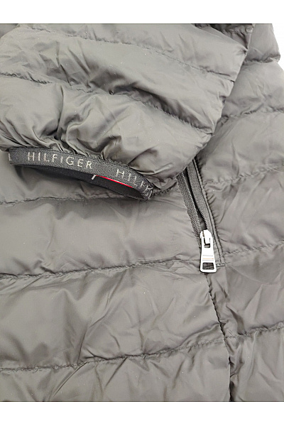 TOMMY HILFIGER Černá prošívaná přechodová bunda s kapucí Velikost XXXL | TOMMY HILFIGER | obrázek 5