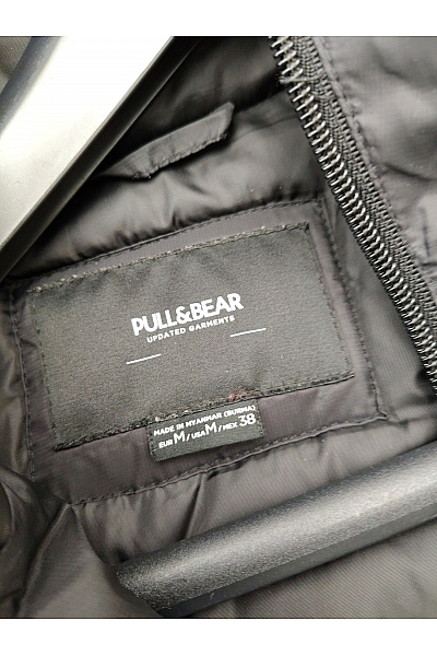 PULL&BEAR Černá zimní parka s kapucí se zipem Velikost M | PULL&BEAR | obrázek 6