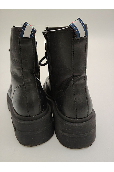 TOMMY HILFIGER Černé kotníkové boty na platformě se šněrováním Vel. 38 | TOMMY HILFIGER | obrázek 10