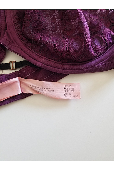 Hugo Boss dámská krajková podprsenka s kosticemi fialová Vel. EU 80E | Hugo Boss | obrázek 4