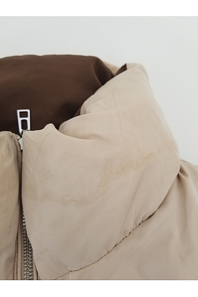 Bershka Béžová krátká prošívaná vesta se zapínáním oboustranná Velikost EU S | Bershka | obrázek 7