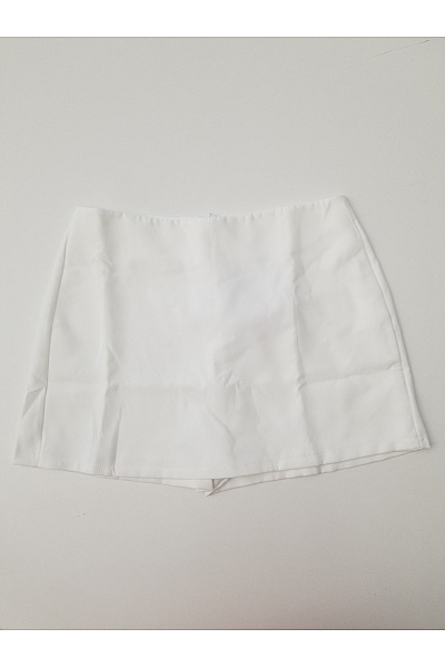 boohoo Bílé dámské mini kraťasy sukňové Velikost 40 | boohoo | obrázek 2