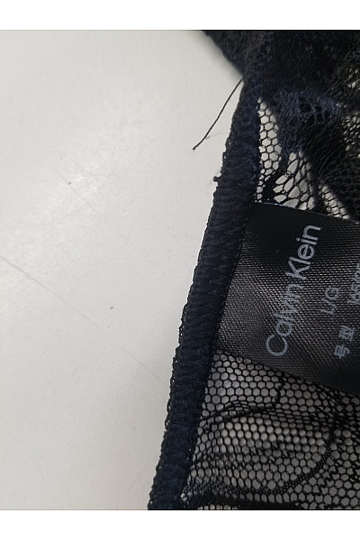 Calvin Klein Černé krajkové tanga luxusní Velikost L/G | Calvin Klein | obrázek 4