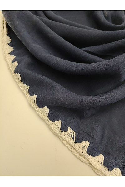 fiora blue Modrá háčkovaná trojcípá šála | fiora blue | obrázek 7