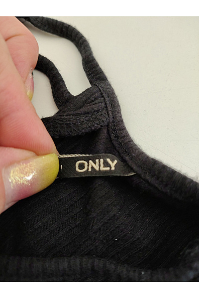 ONLY Černé dámské tričko s krátkým rukávem a výstřihem na zádech Velikost L | ONLY | obrázek 9