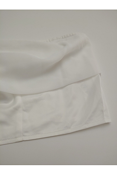 boohoo Bílý elegantní crop top bez rukávů s odhalenými rameny Vel. EU 56 | boohoo | obrázek 3