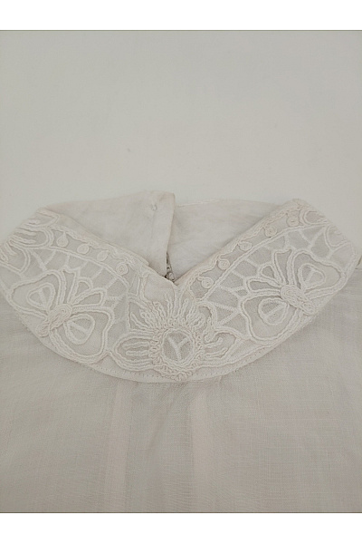 Guess Bílá krajková crop halenka se stojáčkem a balonovými rukávy Vel. US S | Guess | obrázek 4