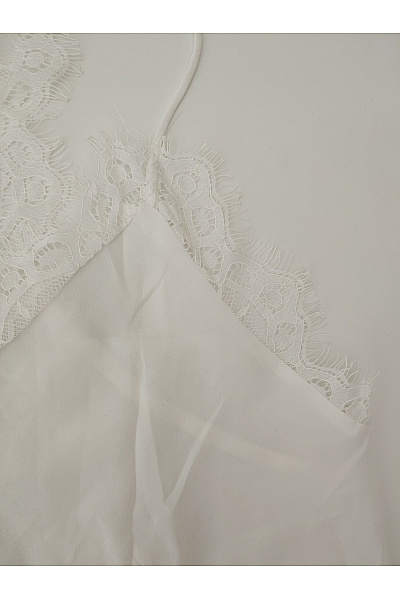 Bílá krajková halenka bez rukávů s výstřihem do V Vel. L | Unimoda | obrázek 2