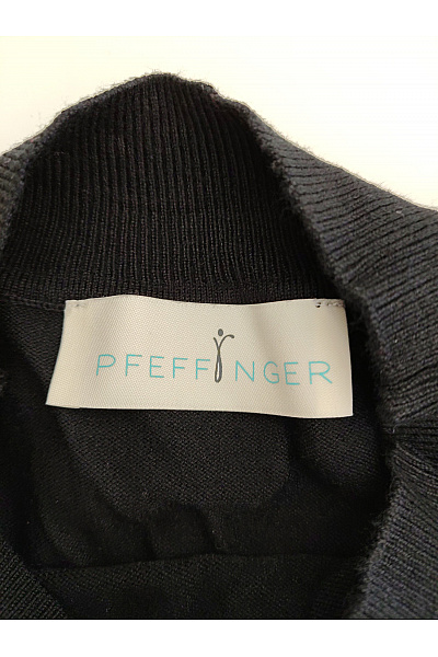 PFEFFINGER Černý oversized pulovr se stojáčkem a perličkami Velikost IT 50 | PFEFFINGER | obrázek 6