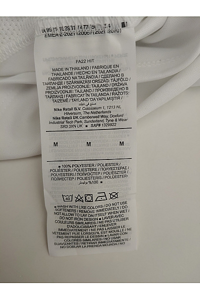 Nike Bílé sportovní funkční tričko s krátkým rukávem a prodlouženým zadním dílem Vel. M | Nike | obrázek 5
