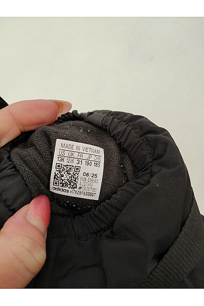 ADIDAS Dětské černé kotníkové zimní sněhule s kulatou špičkou Velikost US 13 | ADIDAS | obrázek 9