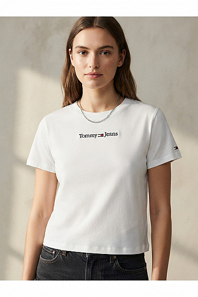 TOMMY HILFIGER Bílé Bavlněné Tričko S Krátkým Rukávem A Nápisem Vel. M