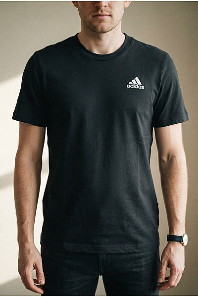 ADIDAS Pánské černé Bavlněné Tričko S Krátkým Rukávem A Kulatým Výstřihem Basic Vel. US S