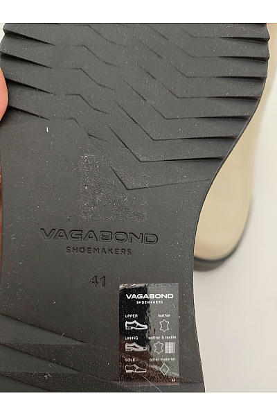 Dr.Martens Černé kotníkové chelsea boty nazouvací vycházkové | VAGABOND | obrázek 7