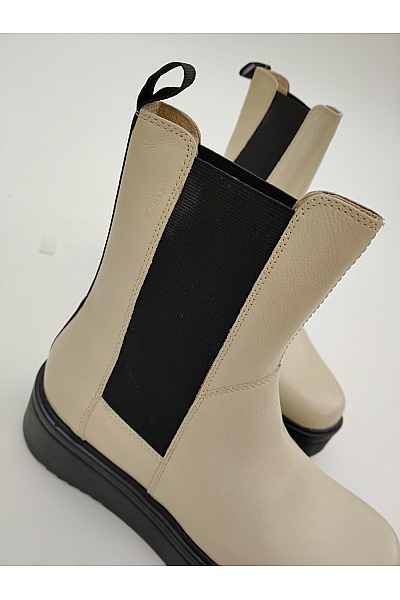 Dr.Martens Černé kotníkové chelsea boty nazouvací vycházkové | VAGABOND | obrázek 8