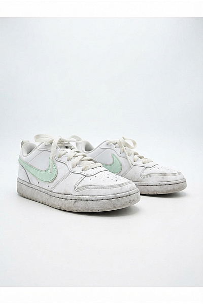 Nike Tenisky Court Borough Low Recraft Bílé Vel. 40