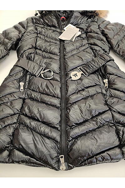 MONCLER Černá lesklá prošívaná zimní bunda s páskem a kožešinou Vel. 4 | MONCLER | obrázek 5
