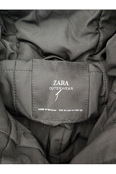 ZARA Černá zimní bunda s kapucí a kožešinou Vel. EU M | ZARA | obrázek 8