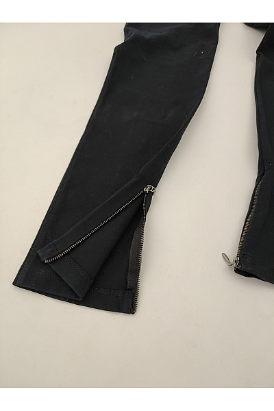 Černé elegantní úzké kalhoty s kapsami a rozparkem Velikost S | Unimoda | obrázek 6