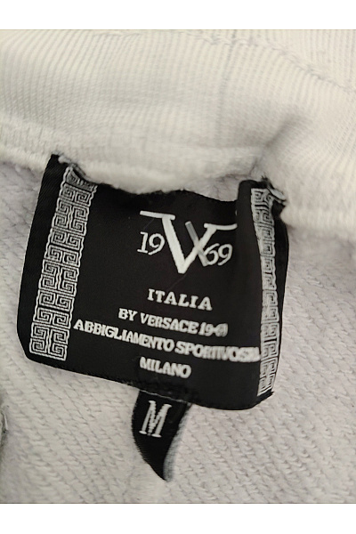 VERSACE Bílé sportovní tepláky s potiskem a gumou na nohavicích Vel. M | VERSACE | obrázek 8