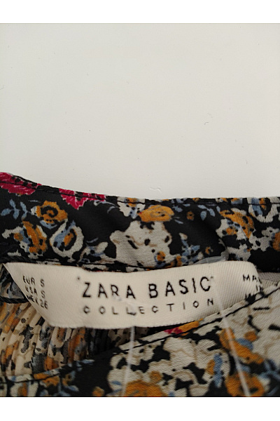 basic Barevná halenka s dlouhým rukávem odhalenými rameny a volánky Vel. S | basic | obrázek 4