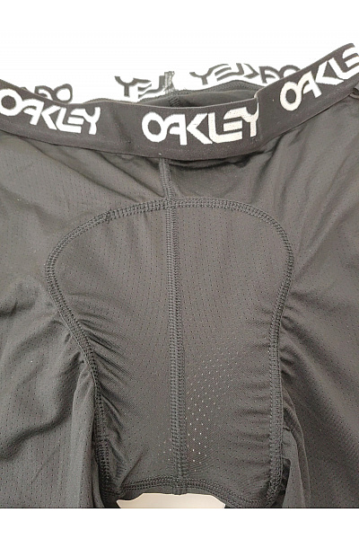 Černé sportovní cyklistické kraťasy s vložkou Velikost XS | Unimoda | obrázek 3