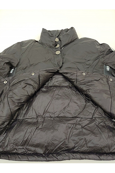 ARMANI Černá krátká prošívaná puffer bunda Velikost M | ARMANI | obrázek 6