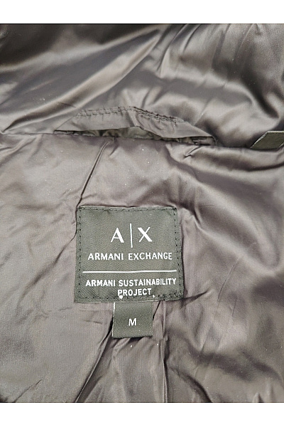 ARMANI Černá krátká prošívaná puffer bunda Velikost M | ARMANI | obrázek 9