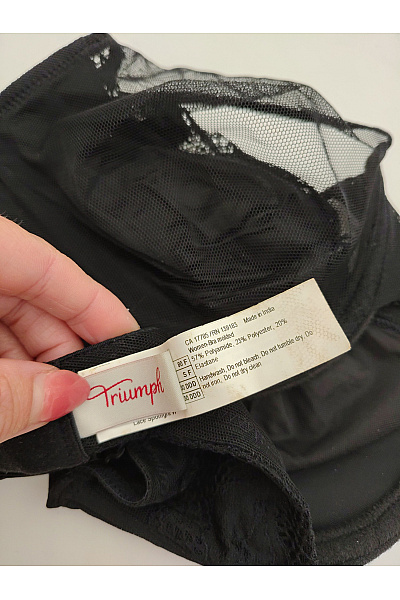 TRIUMPH Černá krajková kosticová podprsenka s průsvitnými detaily Vel. EU 65F | TRIUMPH | obrázek 6
