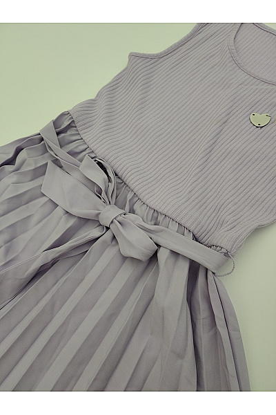 Guess Dívčí fialové šaty s plisovanou sukní a páskem Vel. UK 12 | Guess | obrázek 4
